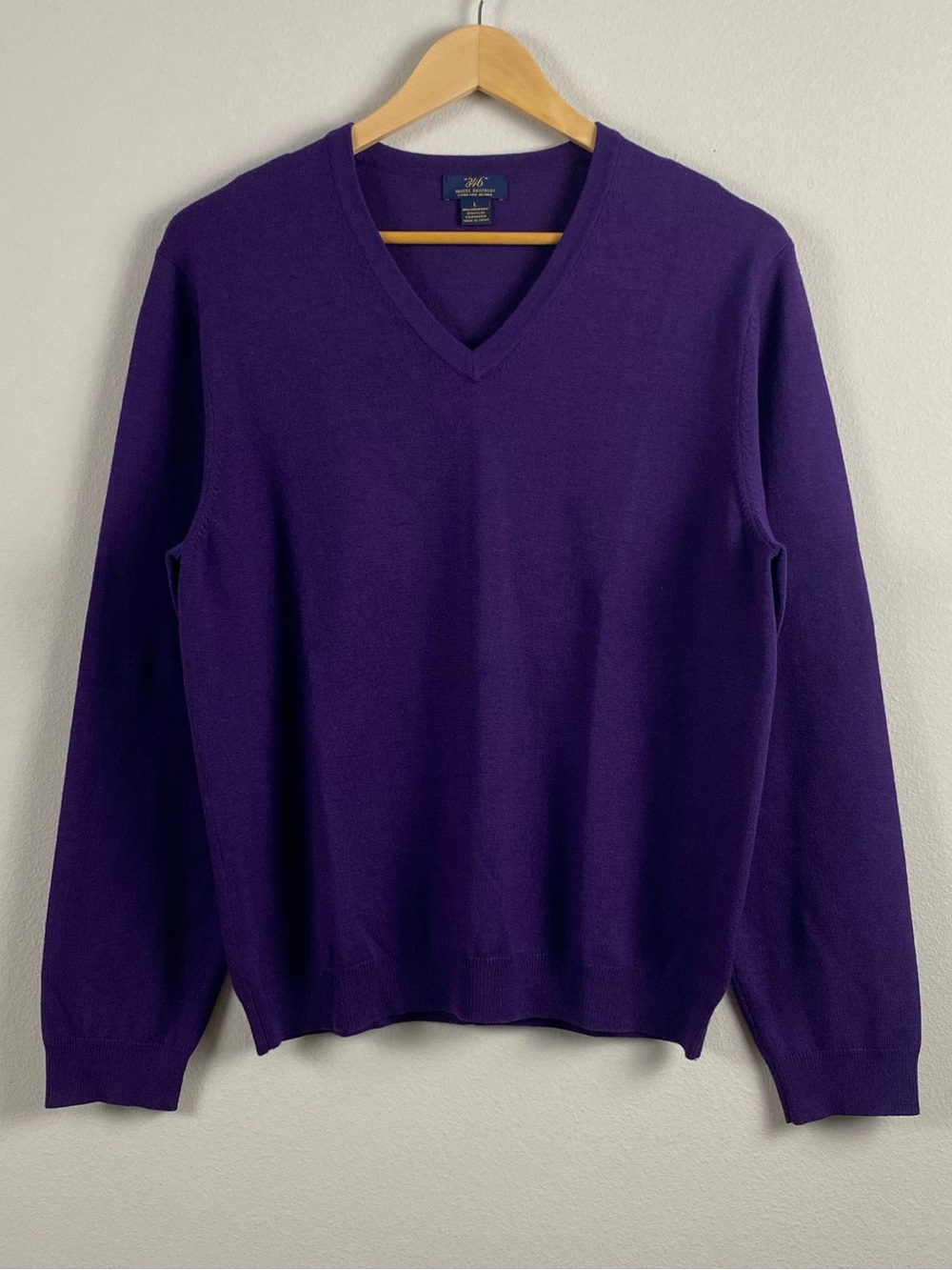 Brooks Brothers 346 Merino Wool Blend Long Sleeve V Neck Sweater | Purple